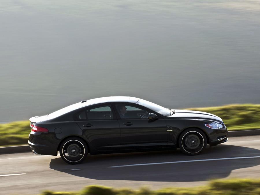  Jaguar XF Diesel S Black Pack 2010 года  (UK) (фото 5 из 5)